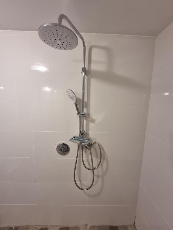 הברון Baron Rishon LeZion Exterior foto