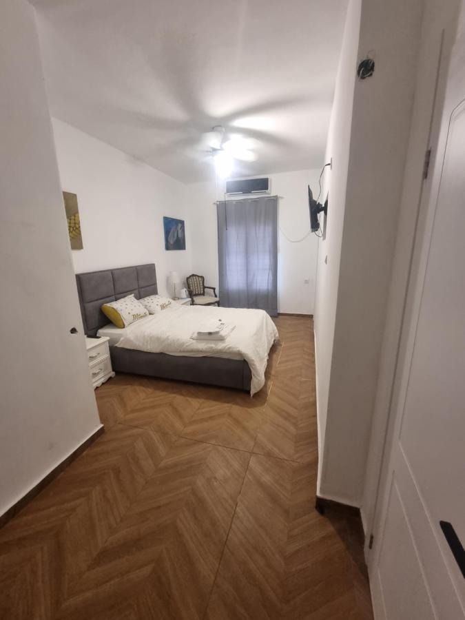 הברון Baron Rishon LeZion Exterior foto